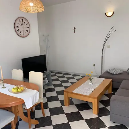 Apartman Diana *