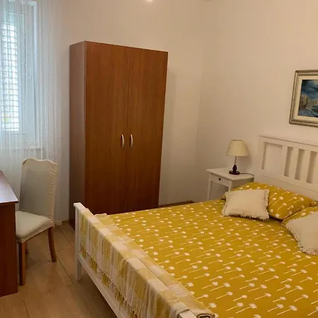 Diana Apartment *